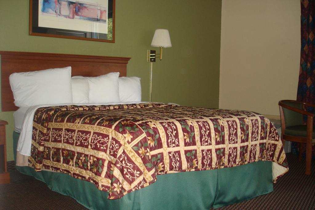 Quality Inn Gastonia Exterior photo